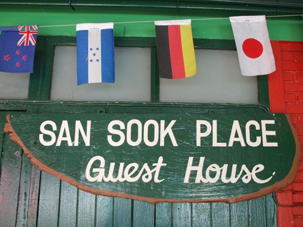 San Sook Place Ayutthaya Eksteriør billede