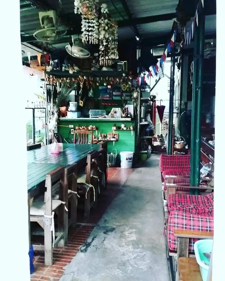 San Sook Place Ayutthaya Eksteriør billede